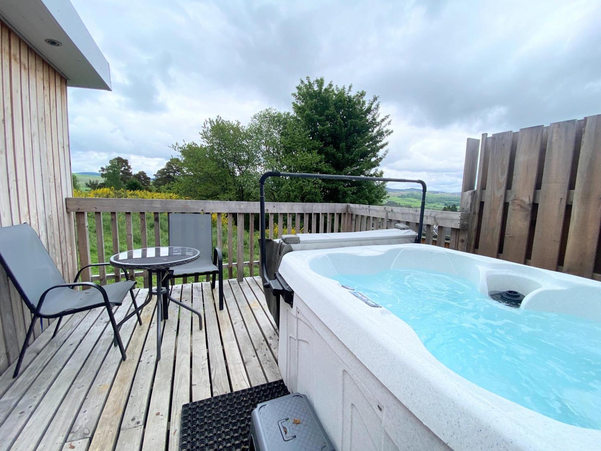 Kaoglen Lodge - Fawn Pod - Hot Tub - Dogs - Pitlochry - Luxury Blairgowrie and Rattray Dış mekan fotoğraf